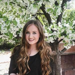 Meet your Posher, Katelyn